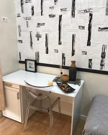 Donna Margharet Кротоне